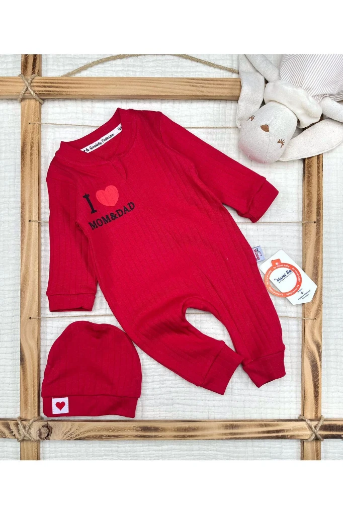 I Love Mom Dad Baskılı Şapkalı Bebek Tulum - KIRMIZI