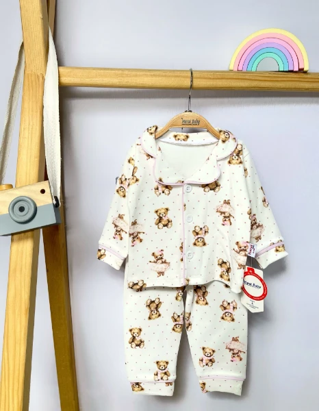 PUANTİYELİ AYICIK BASKILI DÜĞMELİ KIZ BEBEK PİJAMA TAKIMI - ÇOK RENKLİ